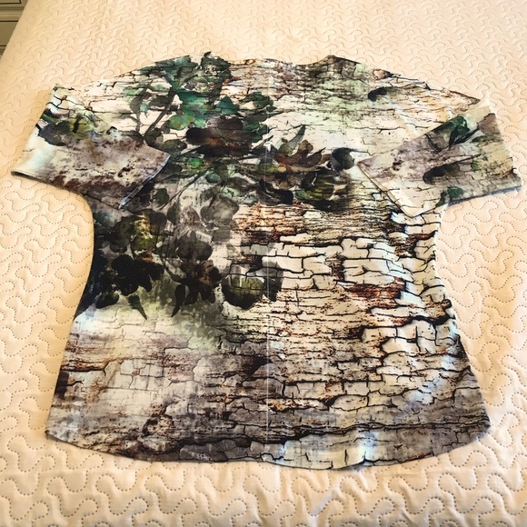 B.L.E.U. Green Botanical print top size Medium - Picture 4 of 13